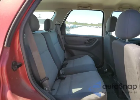 2003 Ford Escape from USA, damaged, VIN 1FMCU92133KC25951